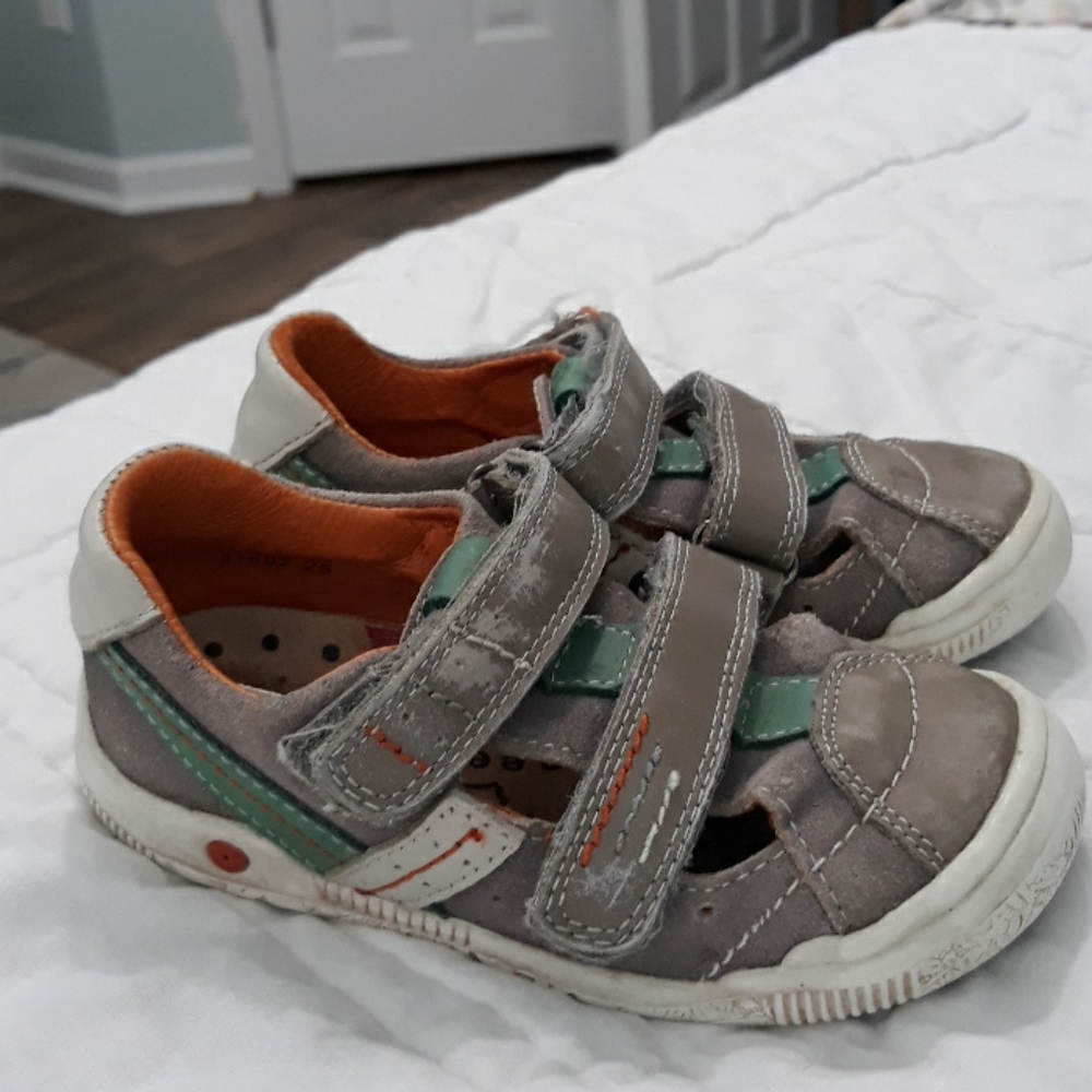 Beeko 8.5 sandal sneakers
